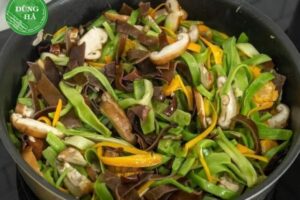 Rau tiến vua trồng ở đâu? Nguồn gốc và nơi trồng phổ biến