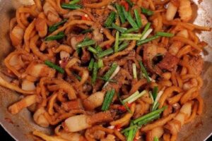 Củ cải khô nấu món gì? Top món ngon dân dã, dễ làm mà đưa cơm