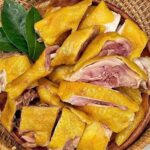 Cách làm gà ủ muối da giòn​