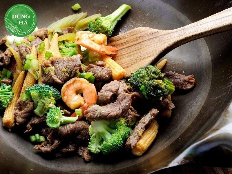 ngo-bao-tu-xao-voi-gi